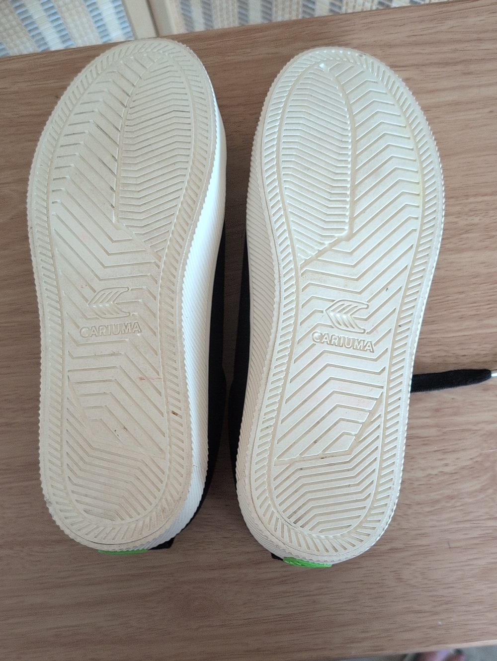 Cariuma Mens Black Canvas Sneakers with Neon Green Insole Accents - Picture 9 of 10